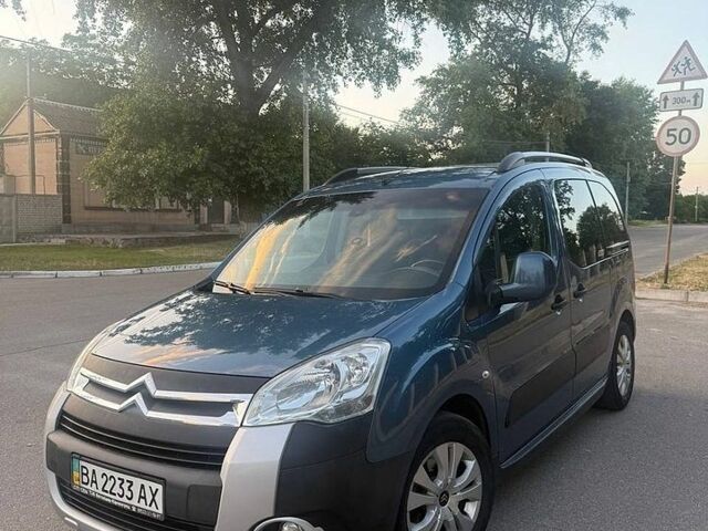 Синий Ситроен Берлинго, объемом двигателя 0 л и пробегом 100 тыс. км за 9999 $, фото 1 на Automoto.ua