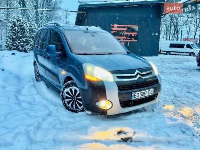 Синий Ситроен Берлинго, объемом двигателя 1.6 л и пробегом 249 тыс. км за 7399 $, фото 1 на Automoto.ua