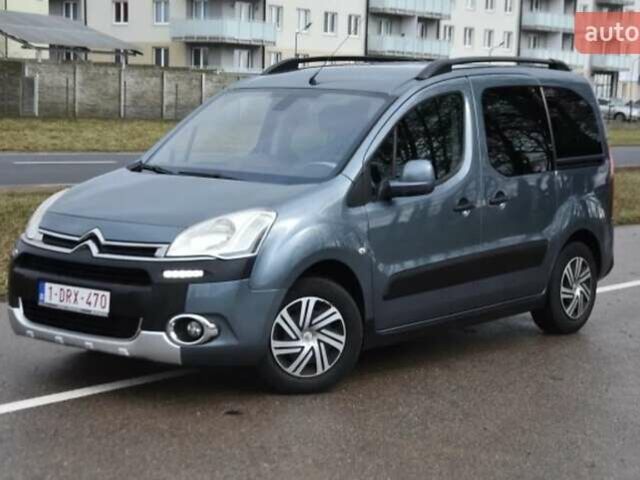 Синий Ситроен Берлинго, объемом двигателя 1.6 л и пробегом 206 тыс. км за 5800 $, фото 1 на Automoto.ua