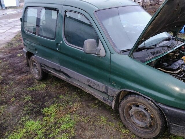 Зелений Сітроен Берлінго, об'ємом двигуна 1.9 л та пробігом 300 тис. км за 800 $, фото 1 на Automoto.ua