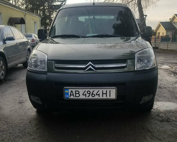 Зелений Сітроен Берлінго, об'ємом двигуна 2 л та пробігом 330 тис. км за 4300 $, фото 1 на Automoto.ua
