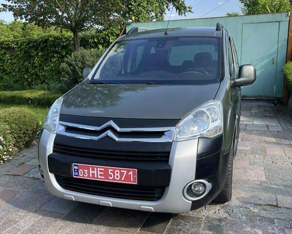 Зеленый Ситроен Берлинго, объемом двигателя 1.6 л и пробегом 230 тыс. км за 9700 $, фото 1 на Automoto.ua