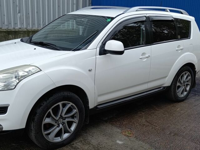 Белый Ситроен С-Кроссер, объемом двигателя 2.2 л и пробегом 270 тыс. км за 7800 $, фото 1 на Automoto.ua