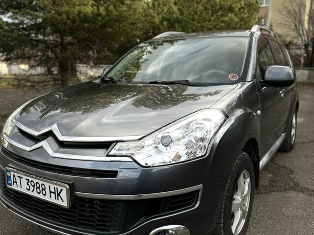 Серый Ситроен С-Кроссер, объемом двигателя 2.2 л и пробегом 250 тыс. км за 9700 $, фото 1 на Automoto.ua