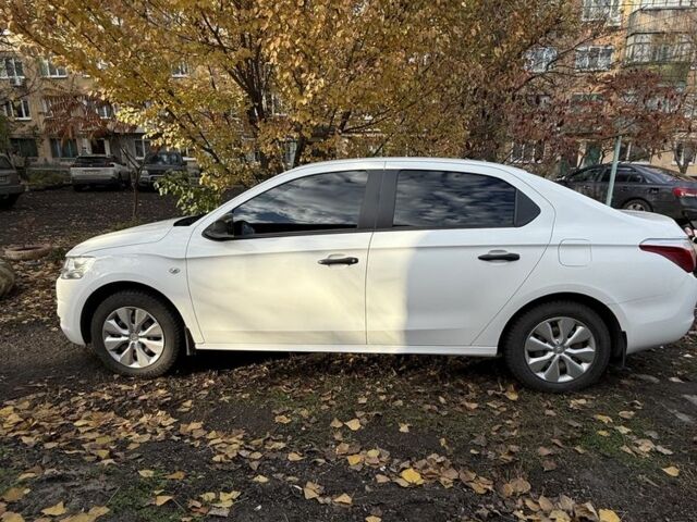 Белый Ситроен С-Элизе, объемом двигателя 1.2 л и пробегом 119 тыс. км за 7000 $, фото 1 на Automoto.ua