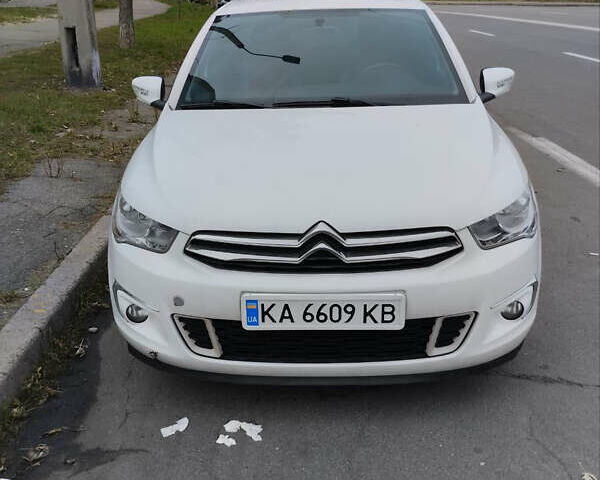 Белый Ситроен С-Элизе, объемом двигателя 1.2 л и пробегом 290 тыс. км за 5700 $, фото 1 на Automoto.ua