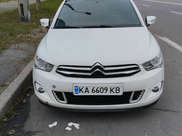 Белый Ситроен С-Элизе, объемом двигателя 1.2 л и пробегом 290 тыс. км за 5700 $, фото 1 на Automoto.ua