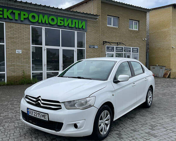 Білий Сітроен С-Елізє, об'ємом двигуна 1.2 л та пробігом 268 тис. км за 4300 $, фото 1 на Automoto.ua