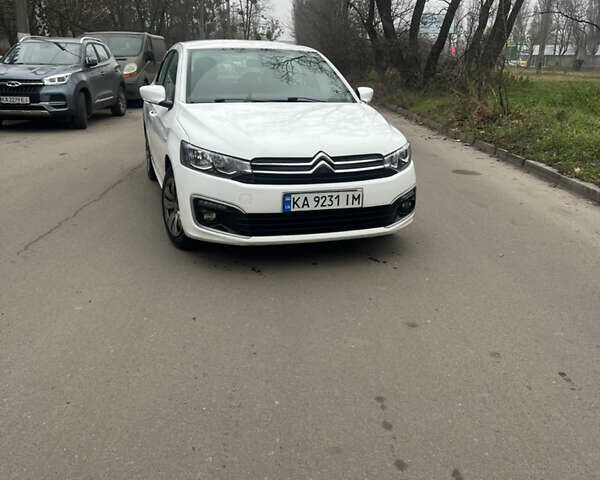 Белый Ситроен С-Элизе, объемом двигателя 1.2 л и пробегом 175 тыс. км за 5800 $, фото 1 на Automoto.ua