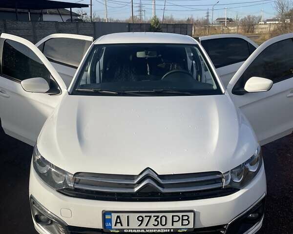 Белый Ситроен С-Элизе, объемом двигателя 1.2 л и пробегом 141 тыс. км за 6500 $, фото 1 на Automoto.ua