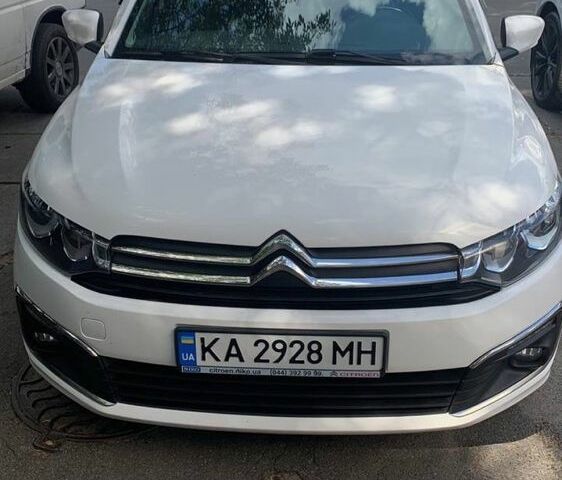 Белый Ситроен С-Элизе, объемом двигателя 1.6 л и пробегом 290 тыс. км за 7500 $, фото 1 на Automoto.ua