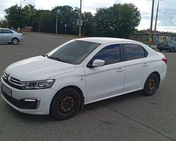 Белый Ситроен С-Элизе, объемом двигателя 1.2 л и пробегом 185 тыс. км за 6000 $, фото 1 на Automoto.ua