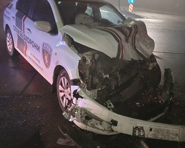 Белый Ситроен С-Элизе, объемом двигателя 1.59 л и пробегом 385 тыс. км за 2300 $, фото 1 на Automoto.ua