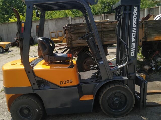 Сітроен С-Елізє, об'ємом двигуна 1.56 л та пробігом 0 тис. км за 8500 $, фото 1 на Automoto.ua