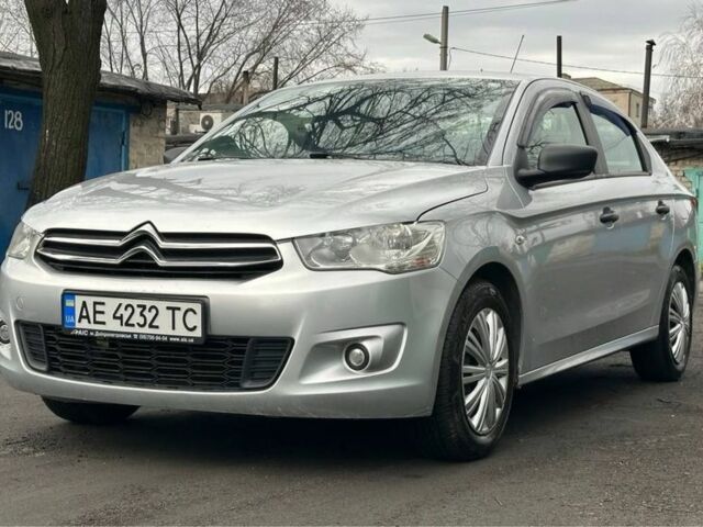 Серый Ситроен С-Элизе, объемом двигателя 1.2 л и пробегом 120 тыс. км за 4800 $, фото 1 на Automoto.ua