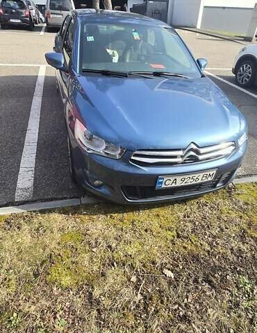 Синий Ситроен С-Элизе, объемом двигателя 1.2 л и пробегом 1 тыс. км за 10000 $, фото 1 на Automoto.ua