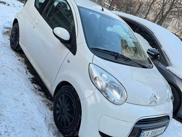 Білий Сітроен С1, об'ємом двигуна 1 л та пробігом 137 тис. км за 5500 $, фото 1 на Automoto.ua
