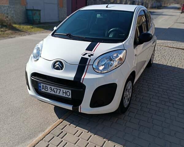 Белый Ситроен С1, объемом двигателя 1 л и пробегом 175 тыс. км за 3750 $, фото 1 на Automoto.ua