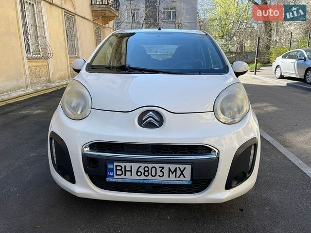 Белый Ситроен С1, объемом двигателя 1 л и пробегом 80 тыс. км за 5700 $, фото 1 на Automoto.ua