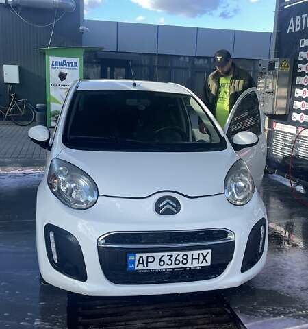 Сітроен С1 2013 у Каменке-Бугской на Automoto.ua Білий Сітроен С1, об'ємом двигуна 1 л та пробігом 175 тис. км за 5200 $, фото 1 на Automoto.ua