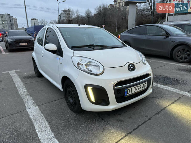 Білий Сітроен С1, об'ємом двигуна 1 л та пробігом 102 тис. км за 5500 $, фото 1 на Automoto.ua