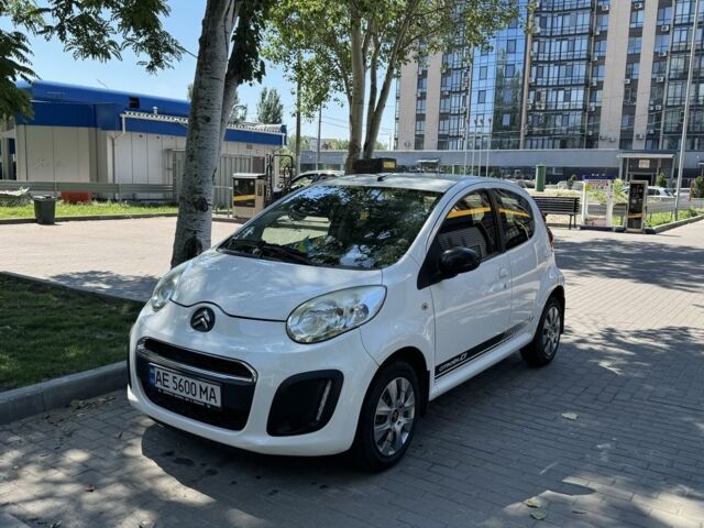 Белый Ситроен С1, объемом двигателя 1 л и пробегом 76 тыс. км за 6250 $, фото 1 на Automoto.ua