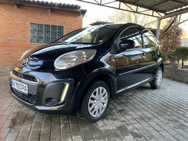 Черный Ситроен С1, объемом двигателя 1 л и пробегом 158 тыс. км за 5400 $, фото 1 на Automoto.ua