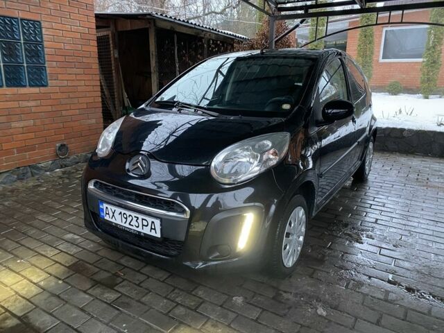 Черный Ситроен С1, объемом двигателя 1 л и пробегом 158 тыс. км за 5700 $, фото 1 на Automoto.ua