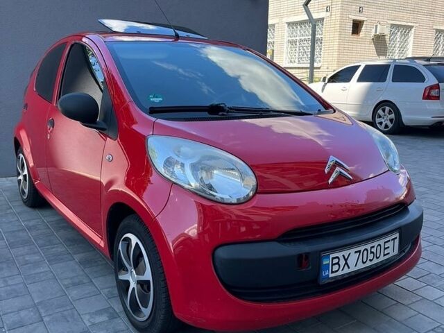 Червоний Сітроен С1, об'ємом двигуна 1 л та пробігом 142 тис. км за 4000 $, фото 1 на Automoto.ua