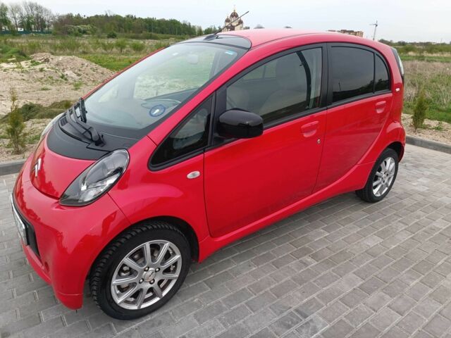 Красный Ситроен С1, объемом двигателя 0 л и пробегом 102 тыс. км за 4200 $, фото 1 на Automoto.ua