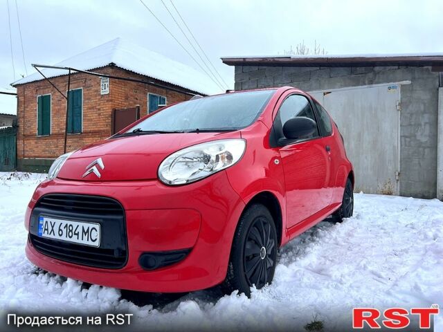 Красный Ситроен С1, объемом двигателя 1 л и пробегом 16300 тыс. км за 4400 $, фото 1 на Automoto.ua