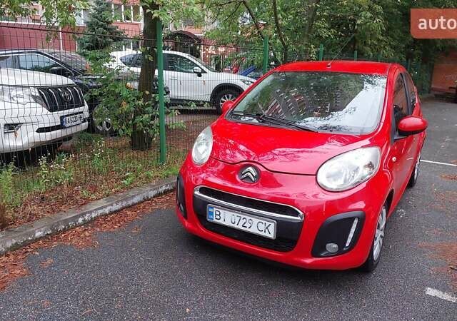 Красный Ситроен С1, объемом двигателя 1 л и пробегом 185 тыс. км за 5900 $, фото 1 на Automoto.ua