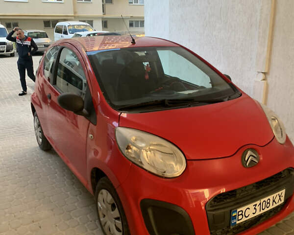 Красный Ситроен С1, объемом двигателя 1 л и пробегом 124 тыс. км за 4600 $, фото 1 на Automoto.ua