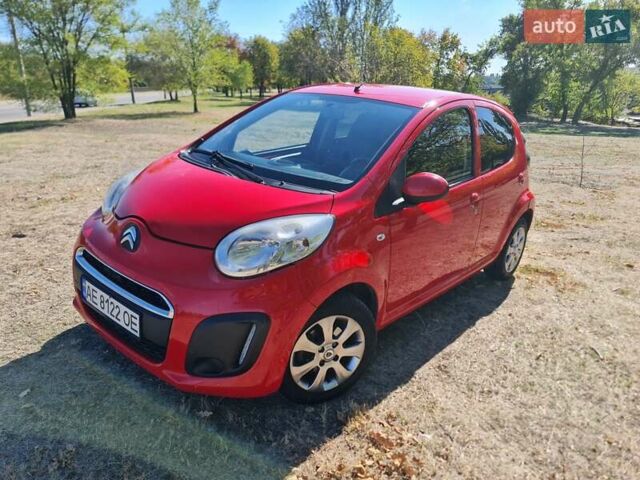 Красный Ситроен С1, объемом двигателя 1 л и пробегом 150 тыс. км за 6300 $, фото 1 на Automoto.ua