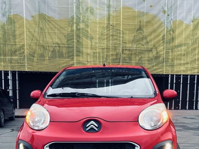 Красный Ситроен С1, объемом двигателя 1 л и пробегом 109 тыс. км за 6350 $, фото 1 на Automoto.ua