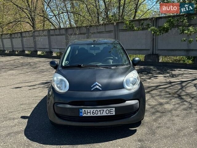 Серый Ситроен С1, объемом двигателя 1 л и пробегом 159 тыс. км за 3300 $, фото 1 на Automoto.ua