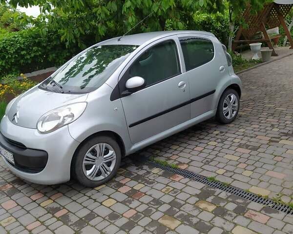 Серый Ситроен С1, объемом двигателя 1 л и пробегом 183 тыс. км за 4500 $, фото 1 на Automoto.ua