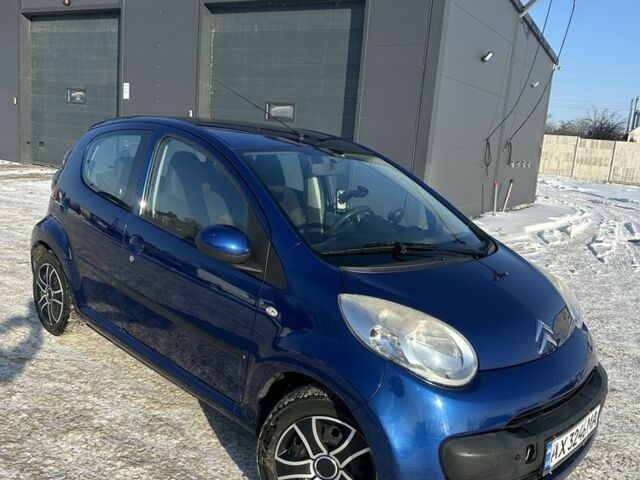 Синий Ситроен С1, объемом двигателя 1 л и пробегом 180 тыс. км за 4500 $, фото 1 на Automoto.ua