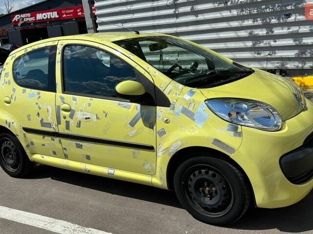 Зелений Сітроен С1, об'ємом двигуна 1 л та пробігом 161 тис. км за 2500 $, фото 1 на Automoto.ua
