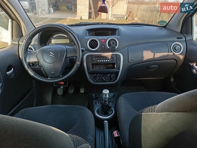 Білий Сітроен С2, об'ємом двигуна 1.12 л та пробігом 137 тис. км за 2900 $, фото 1 на Automoto.ua