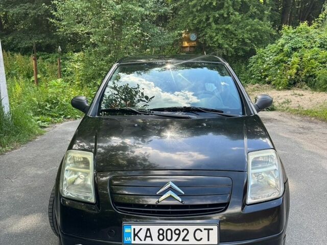 Чорний Сітроен С2, об'ємом двигуна 1.4 л та пробігом 325 тис. км за 3400 $, фото 1 на Automoto.ua