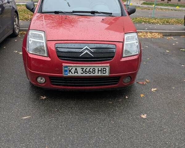 Червоний Сітроен С2, об'ємом двигуна 1.36 л та пробігом 194 тис. км за 3900 $, фото 1 на Automoto.ua