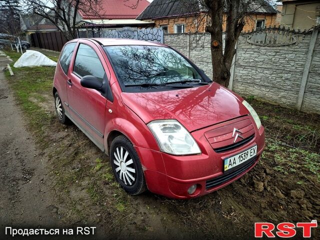 Червоний Сітроен С2, об'ємом двигуна 1.1 л та пробігом 235 тис. км за 1900 $, фото 1 на Automoto.ua