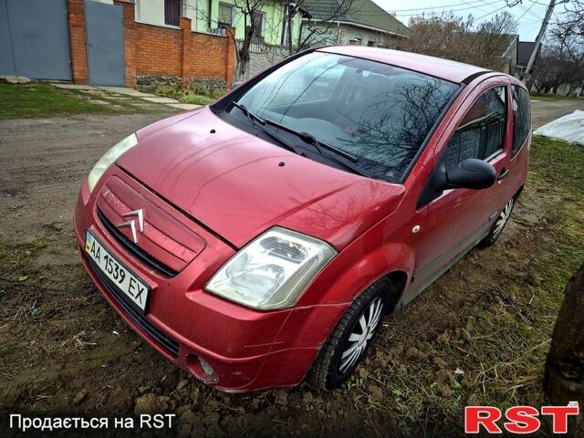 Червоний Сітроен С2, об'ємом двигуна 1.1 л та пробігом 220 тис. км за 2200 $, фото 1 на Automoto.ua