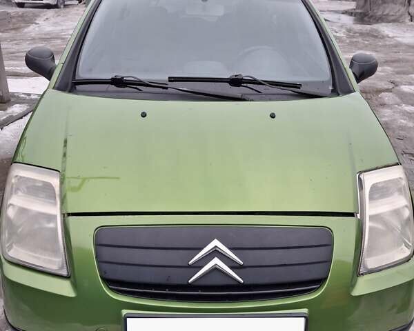 Зелений Сітроен С2, об'ємом двигуна 1.36 л та пробігом 180 тис. км за 2750 $, фото 1 на Automoto.ua