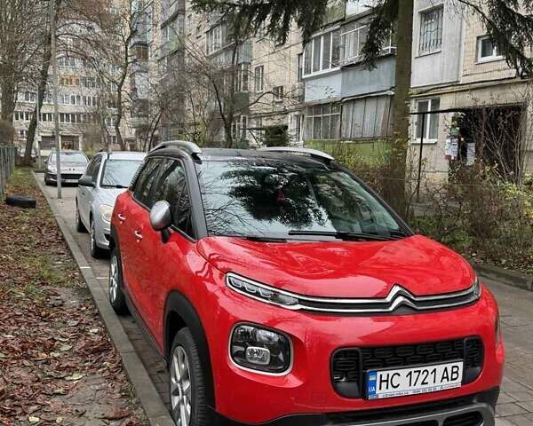 Красный Ситроен C3 Aircross, объемом двигателя 1.2 л и пробегом 71 тыс. км за 13900 $, фото 1 на Automoto.ua