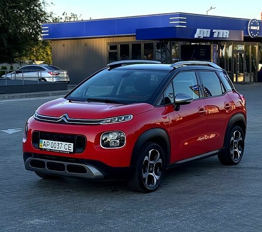 Красный Ситроен C3 Aircross, объемом двигателя 1.2 л и пробегом 55 тыс. км за 14000 $, фото 1 на Automoto.ua