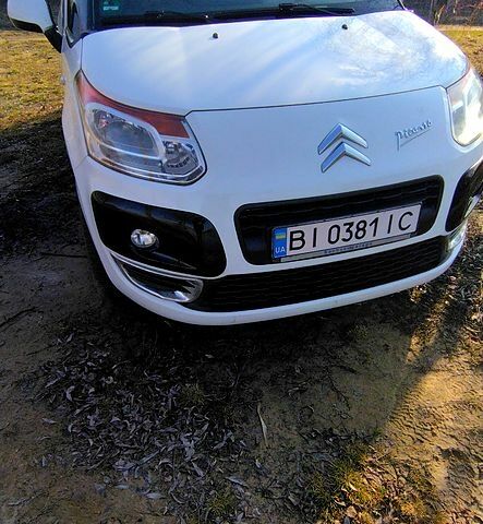Білий Сітроен С3 Пікассо, об'ємом двигуна 1.6 л та пробігом 190 тис. км за 6200 $, фото 1 на Automoto.ua