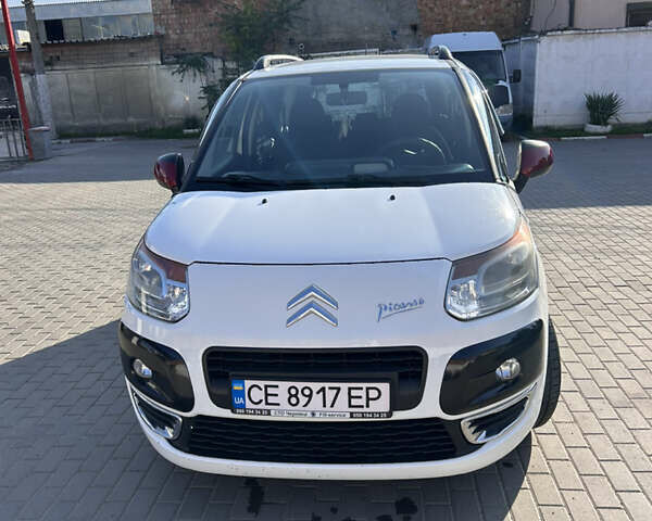 Білий Сітроен С3 Пікассо, об'ємом двигуна 1.4 л та пробігом 162 тис. км за 5950 $, фото 1 на Automoto.ua