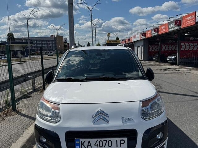 Білий Сітроен С3 Пікассо, об'ємом двигуна 1.6 л та пробігом 131 тис. км за 7000 $, фото 1 на Automoto.ua
